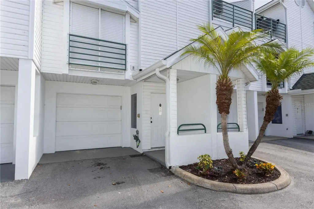 320 Island Way Clearwater Beach FL 33767