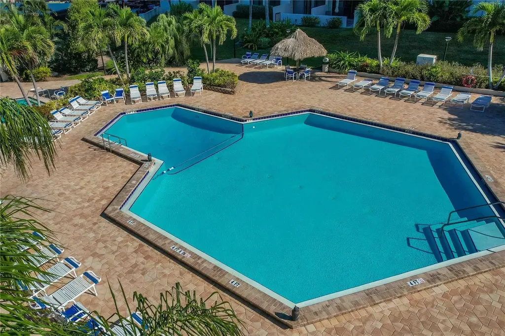 320 Island Way Clearwater Beach FL 33767