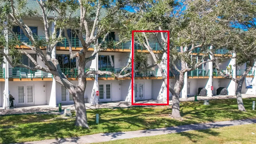 320 Island Way Clearwater Beach FL 33767