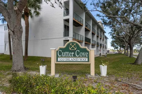 320 Island Way Clearwater Beach FL 33767