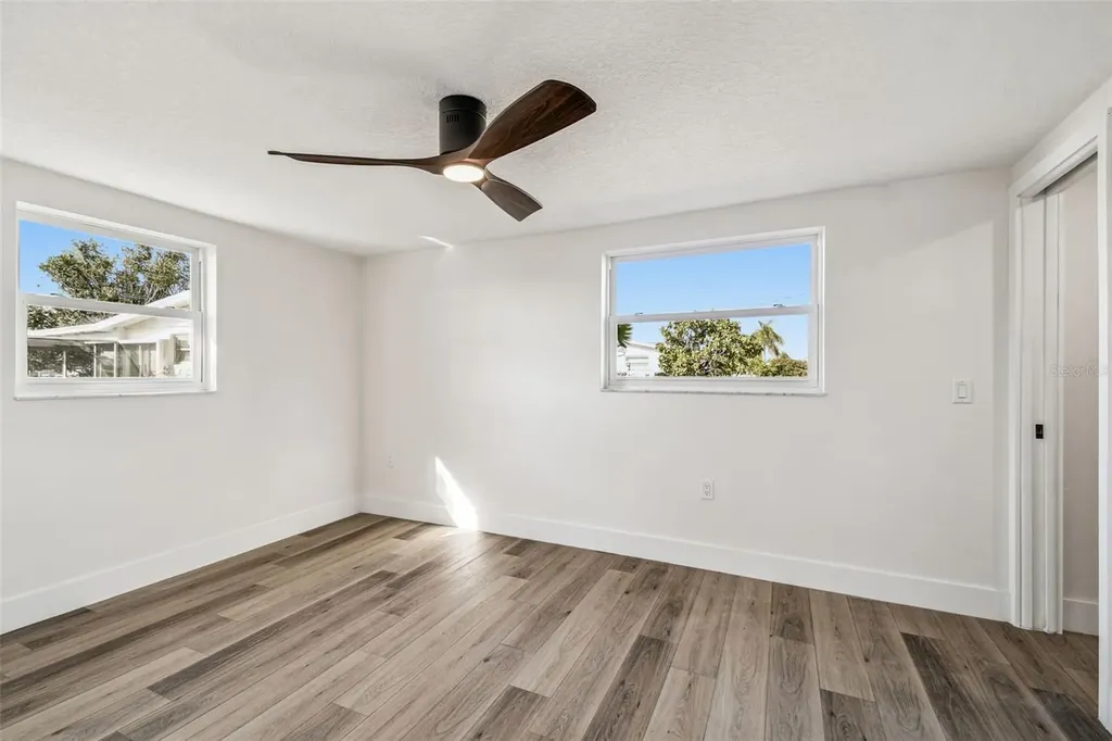 12605 4th Isle Hudson FL 34667
