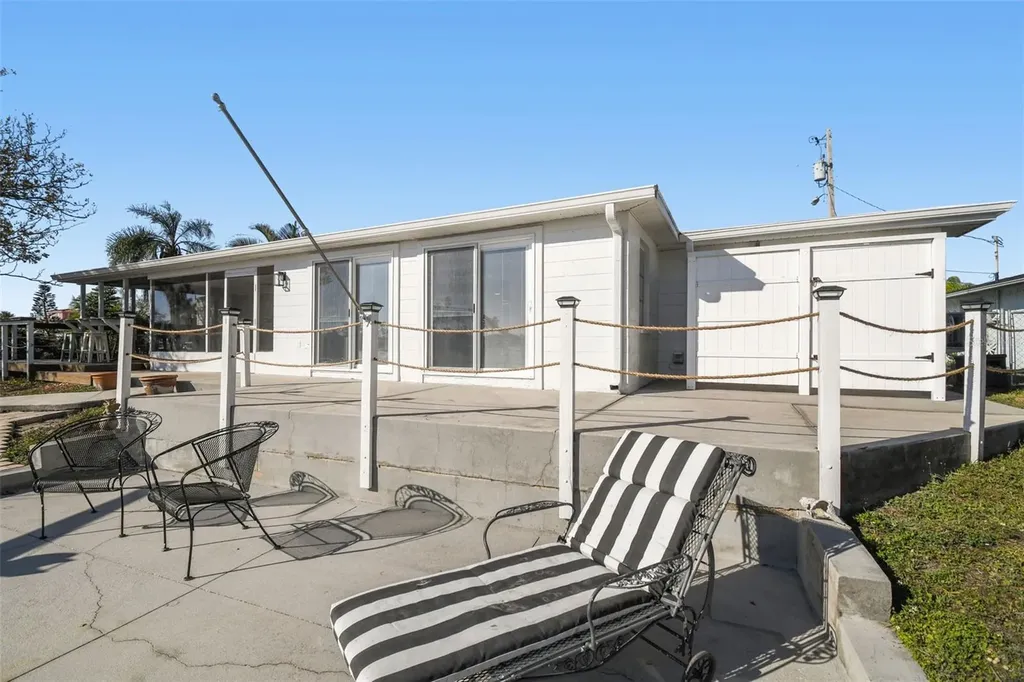 12605 4th Isle Hudson FL 34667