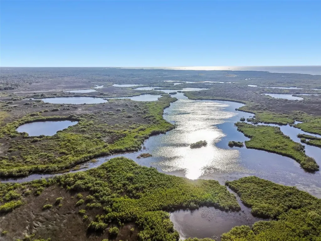 12605 4th Isle Hudson FL 34667