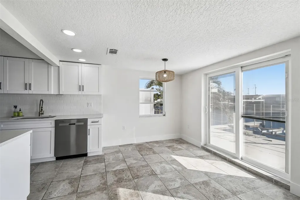 12605 4th Isle Hudson FL 34667