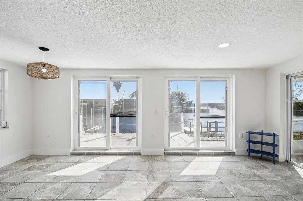 12605 4th Isle Hudson FL 34667