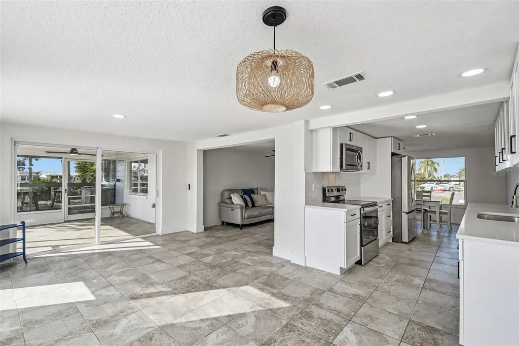 12605 4th Isle Hudson FL 34667