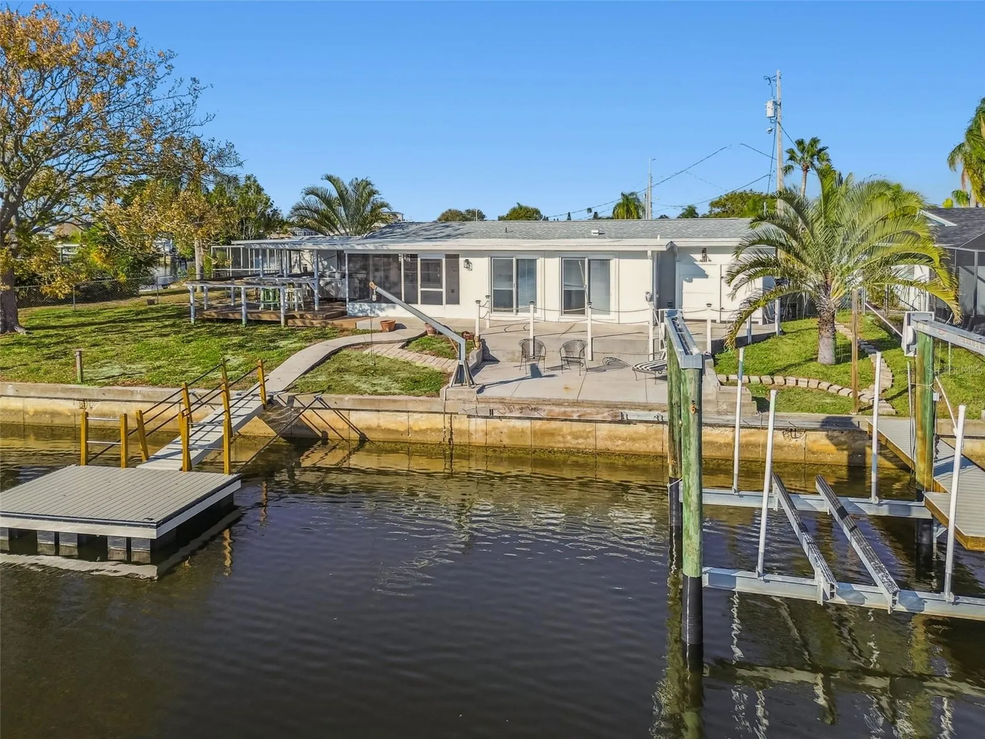 12605 4th Isle Hudson FL 34667