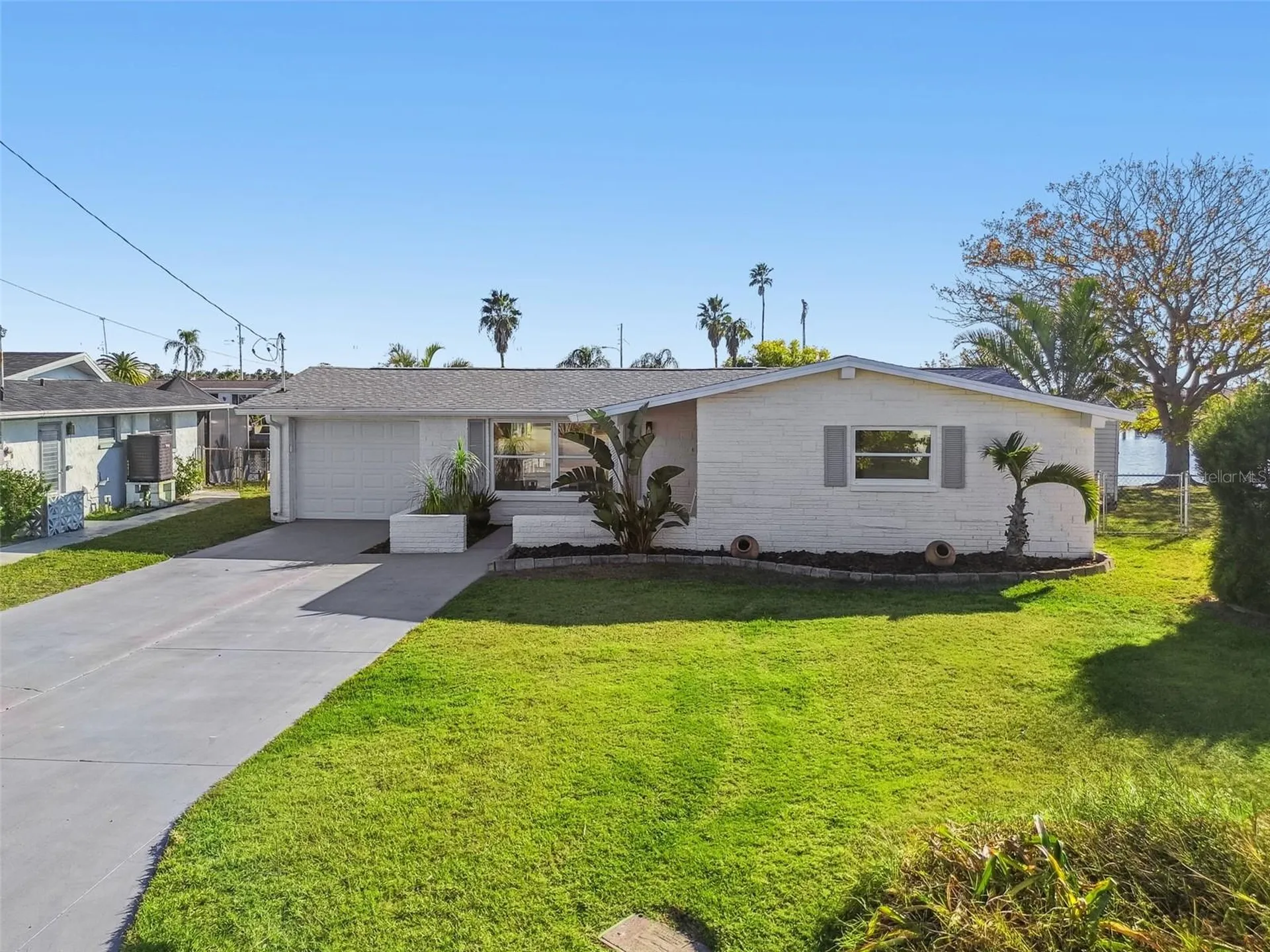 12605 4th Isle Hudson FL 34667