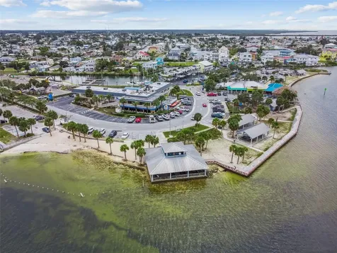 12605 4th Isle Hudson FL 34667