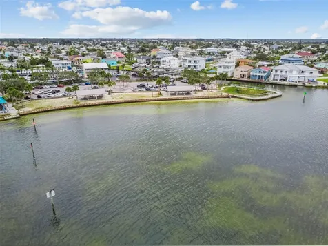12605 4th Isle Hudson FL 34667