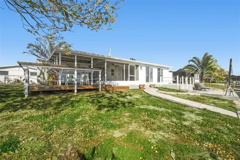 12605 4th Isle Hudson FL 34667