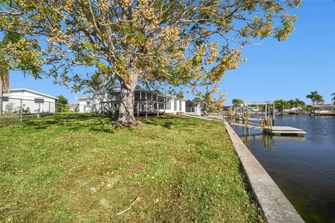 12605 4th Isle Hudson FL 34667