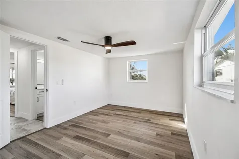 12605 4th Isle Hudson FL 34667