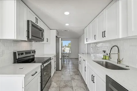 12605 4th Isle Hudson FL 34667