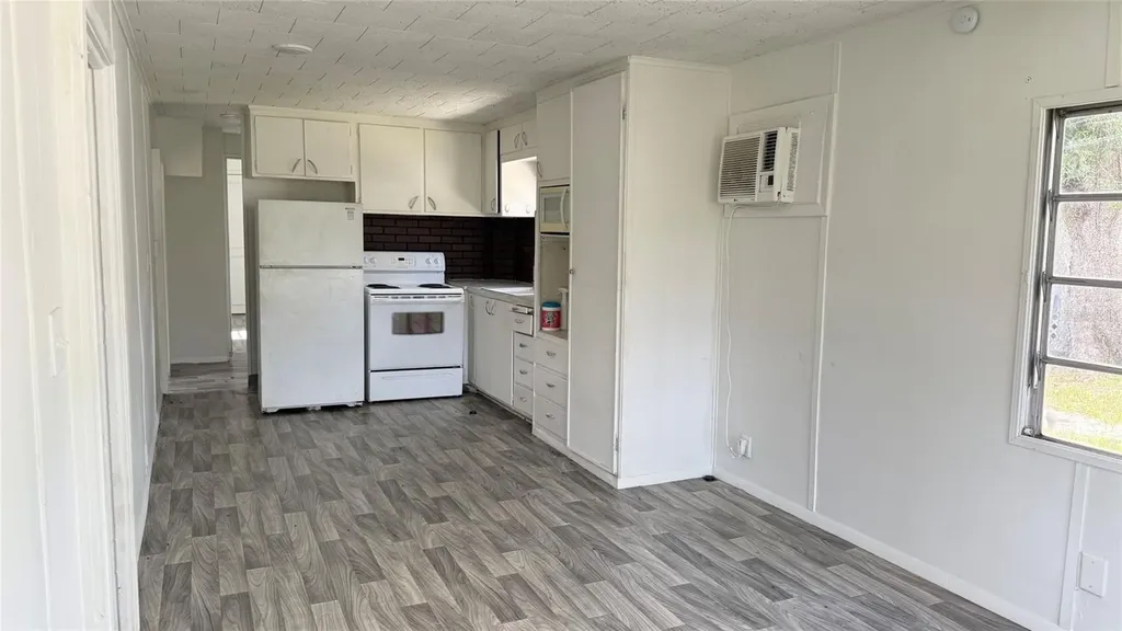 4233 Gall Boulevard Zephyrhills FL 33542
