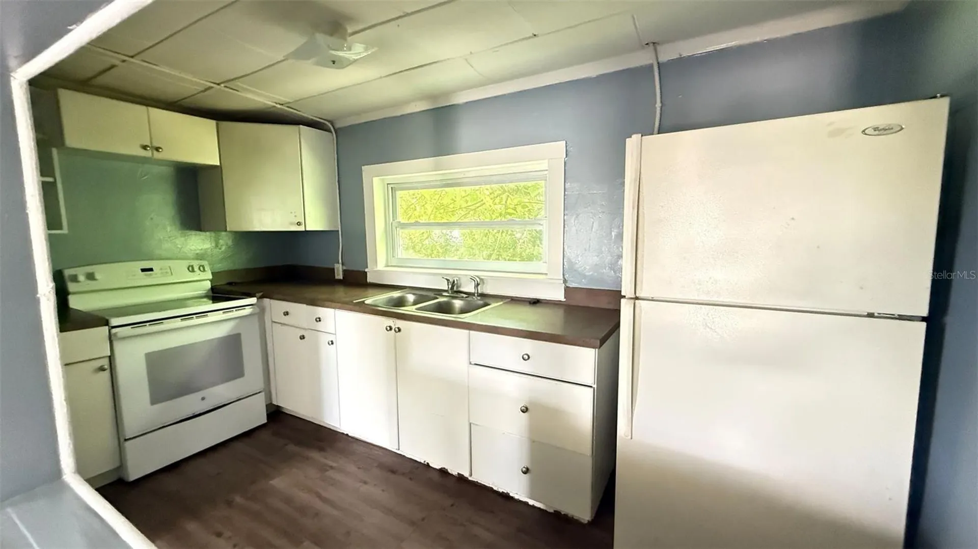 4233 Gall Boulevard Zephyrhills FL 33542