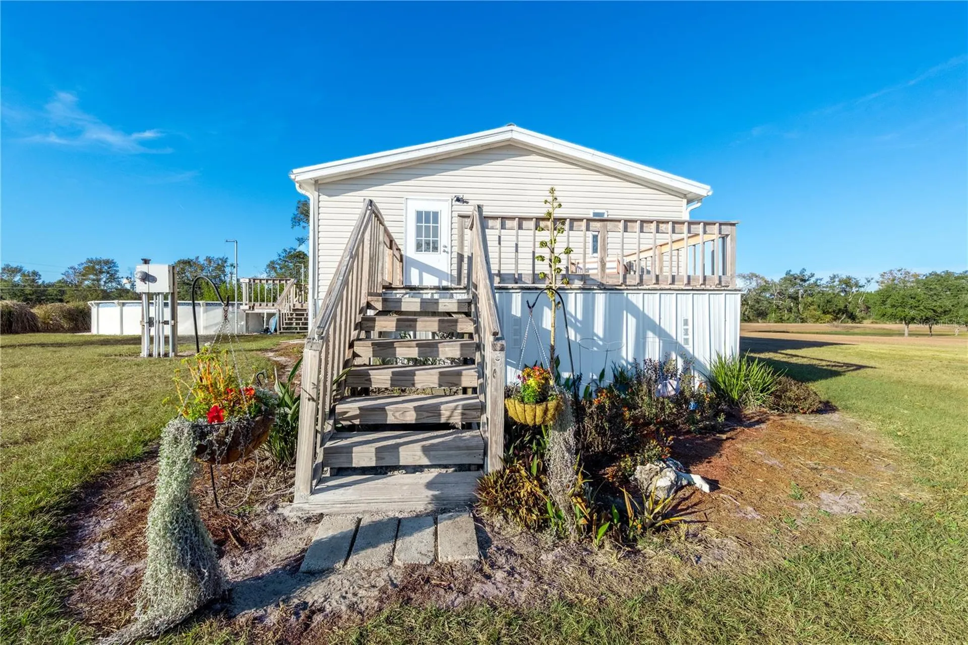 18708 County Road 250 Live Oak FL 32060