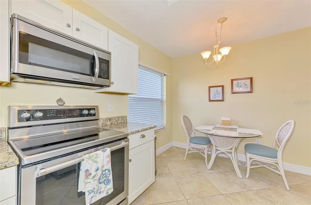 9610 Club South Sarasota FL 34238