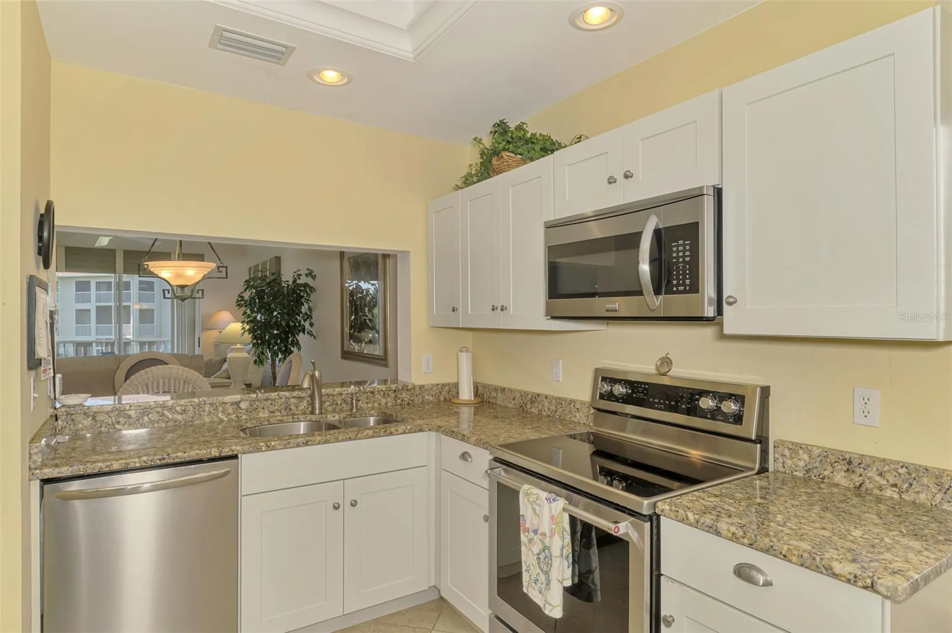 9610 Club South Sarasota FL 34238
