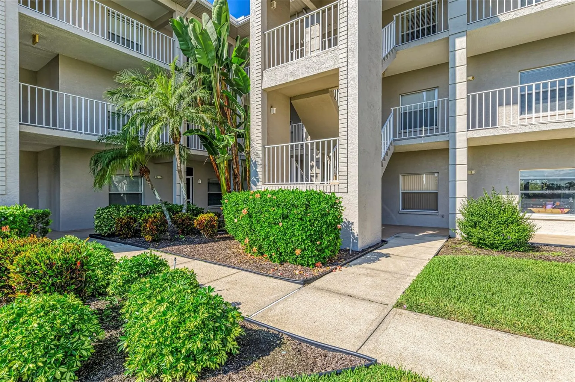 9610 Club South Sarasota FL 34238