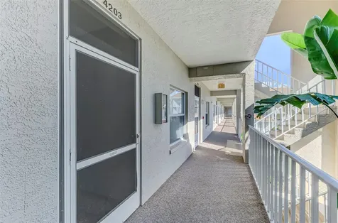 9610 Club South Sarasota FL 34238