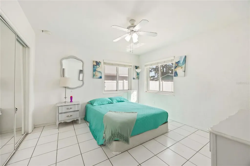 2811 17th Avenue W Bradenton FL 34205