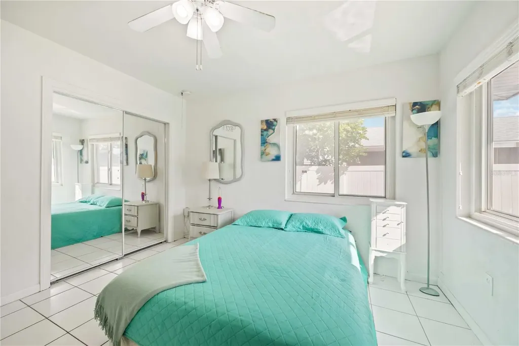 2811 17th Avenue W Bradenton FL 34205