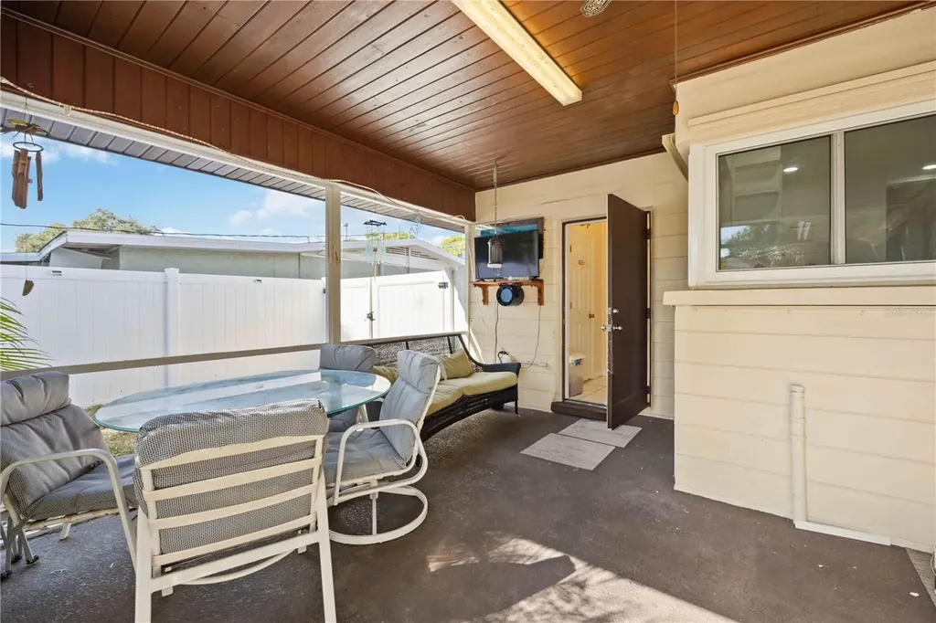2811 17th Avenue W Bradenton FL 34205