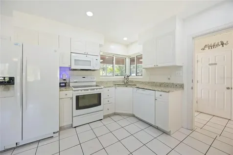 2811 17th Avenue W Bradenton FL 34205