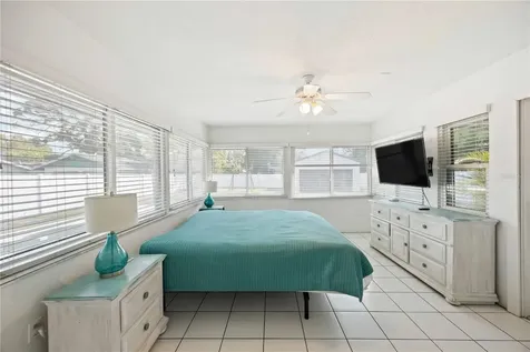 2811 17th Avenue W Bradenton FL 34205