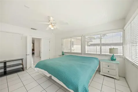 2811 17th Avenue W Bradenton FL 34205