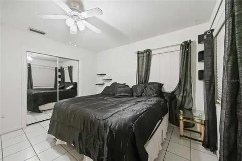 2811 17th Avenue W Bradenton FL 34205