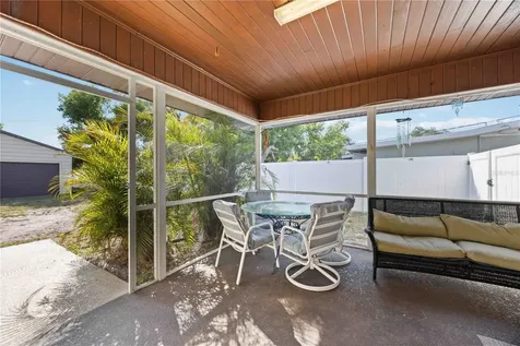 2811 17th Avenue W Bradenton FL 34205