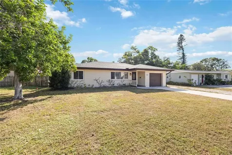 2811 17th Avenue W Bradenton FL 34205