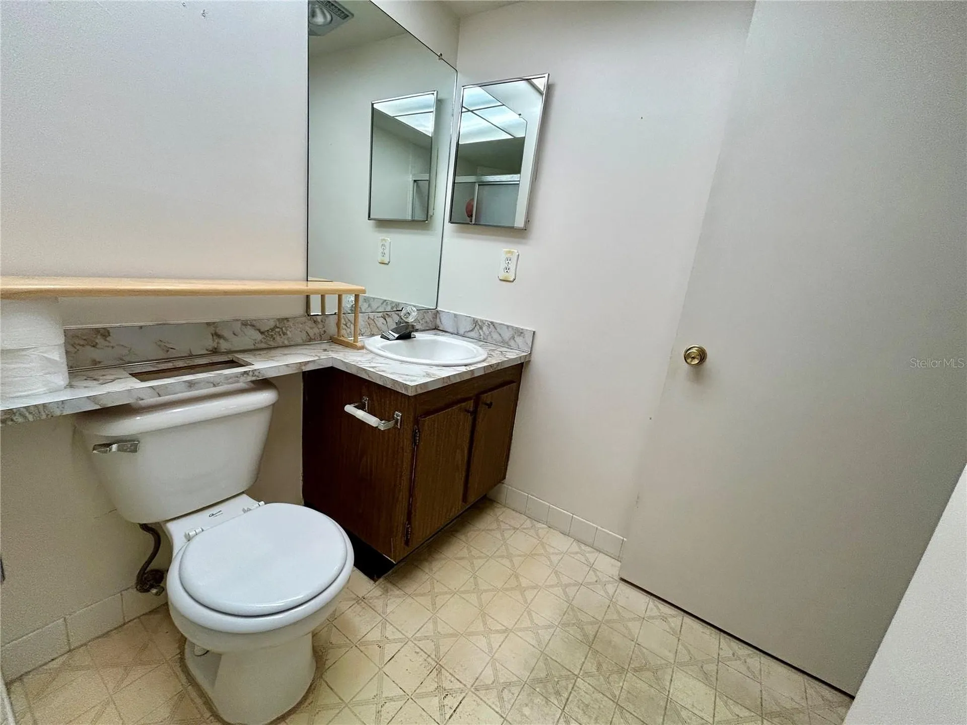 6960 20th Avenue N St Petersburg FL 33710