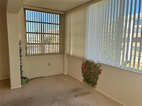 6960 20th Avenue N St Petersburg FL 33710