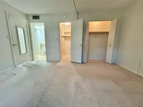 6960 20th Avenue N St Petersburg FL 33710