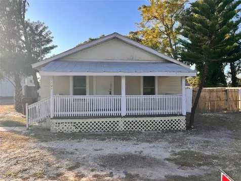 1101 N Shannon Avenue Plant City FL 33563