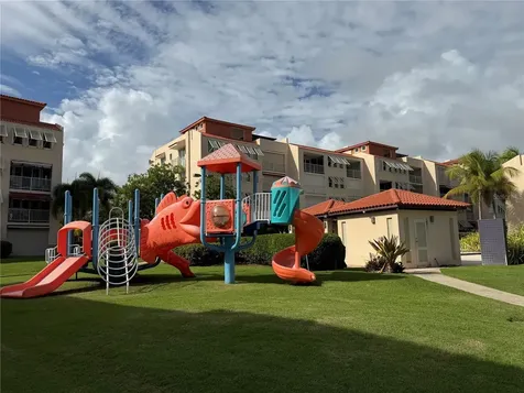 Apt B-205 Cond. Harbour Points Humacao PR 00791