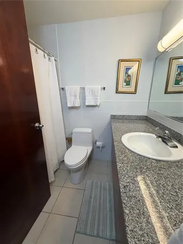 Apt B-205 Cond. Harbour Points Humacao PR 00791