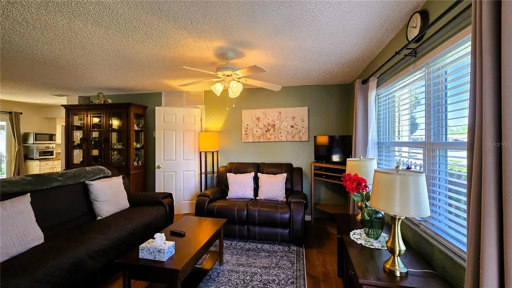434 Kentucky Woods Lane W Orlando FL 32824