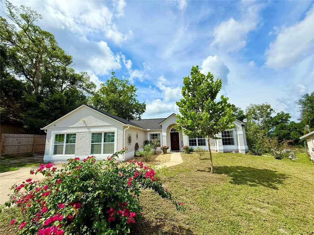 2156 El Campo Avenue Deltona FL 32725