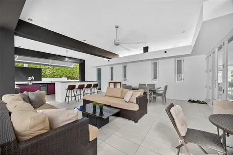 A9 Serrania Guaynabo PR 00966