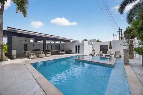A9 Serrania Guaynabo PR 00966