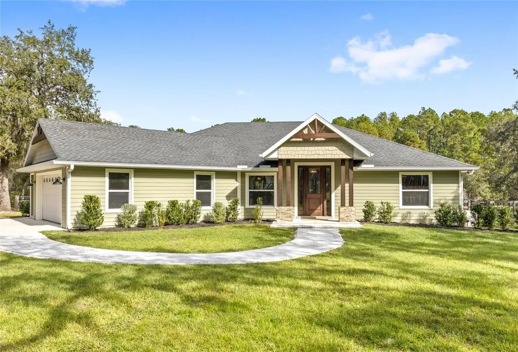 22241 Deer Park Avenue Eustis FL 32736