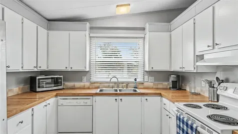5079 Lodgewood Drive Lakeland FL 33810