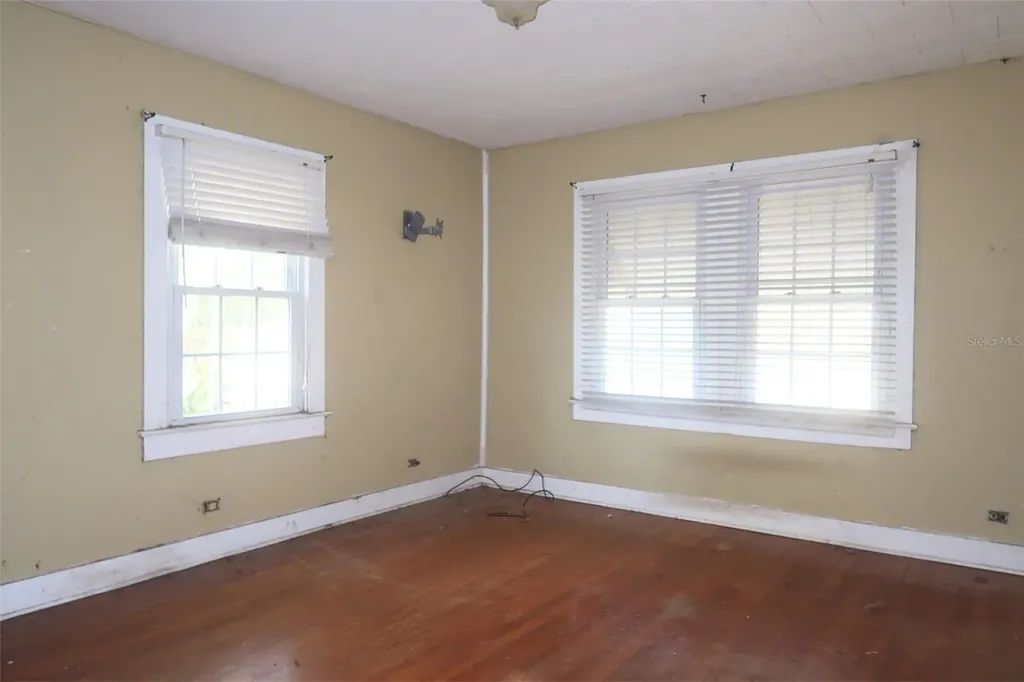 215 S Beverly Avenue Tampa FL 33609