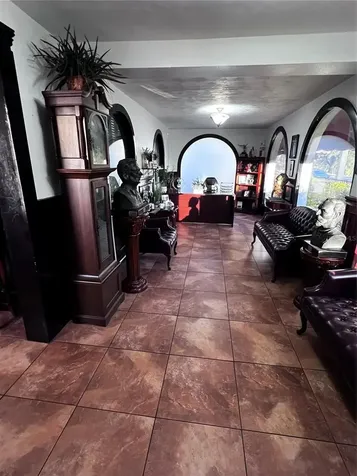 517 W Colonial Drive Orlando FL 32804