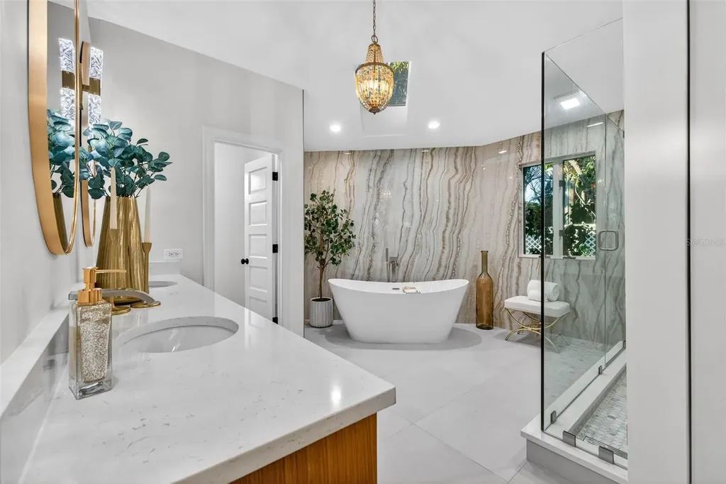 1222 Brightwaters Boulevard NE St Petersburg FL 33704