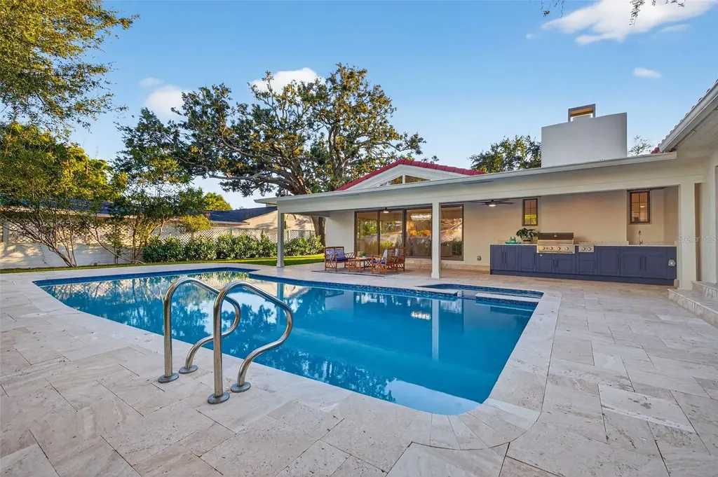 1222 Brightwaters Boulevard NE St Petersburg FL 33704
